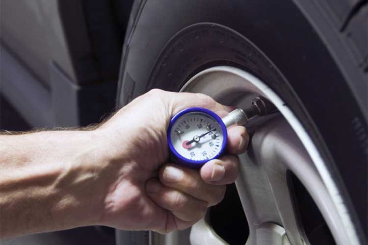 Những nguyên nhân hàng đầu khiến ôtô uống xăng